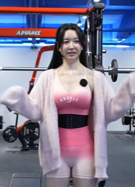 肩部锻炼教学:前推举