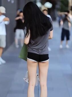 太古里的潮人小姐妹,都在穿什么穿搭