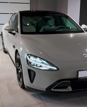 2025小米SU7 Max -外部和内部细节