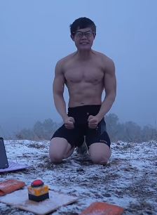 挑战3分钟世界纪录231个俯卧撑