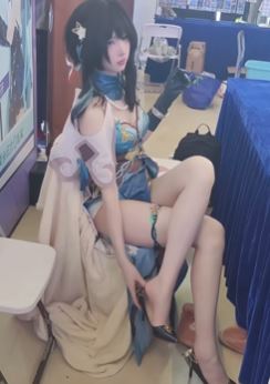 好长好白的阮梅!漫展现场