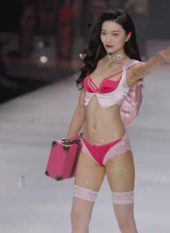 2024 SIUF深圳内衣展布迪设计内衣走秀