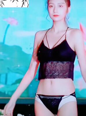 模特秀泳装时尚走秀30