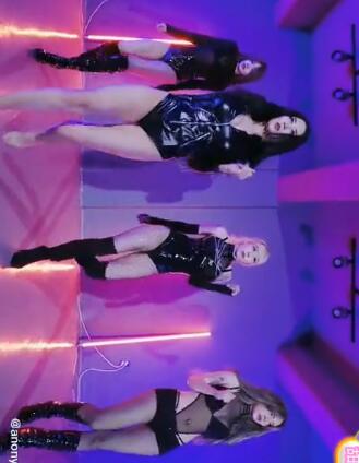 韩国女团 演出现场