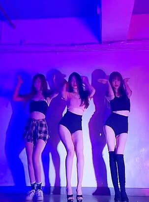 酒吧领舞 #蹦迪气氛组准备就绪 #美女如云