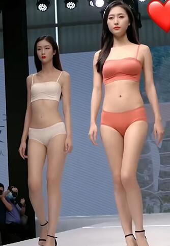 快手模特内衣T台走秀12