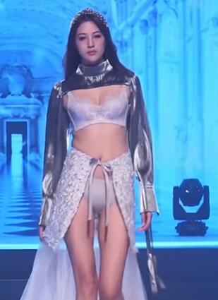 快手模特内衣T台走秀26