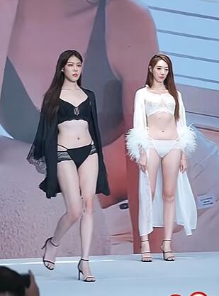 快手模特内衣T台走秀24