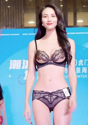 快手模特内衣T台走秀28