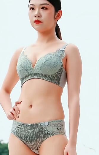 快手模特内衣T台走秀45