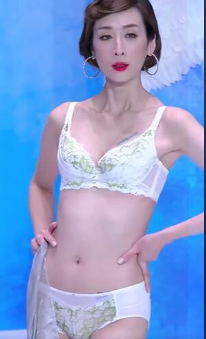 快手模特内衣T台走秀50思薇爾内衣秀场