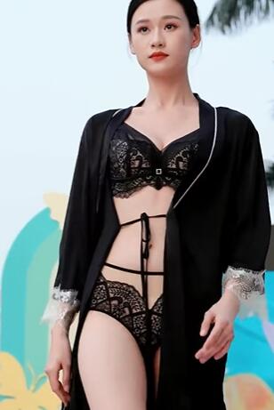 快手模特内衣T台走秀52