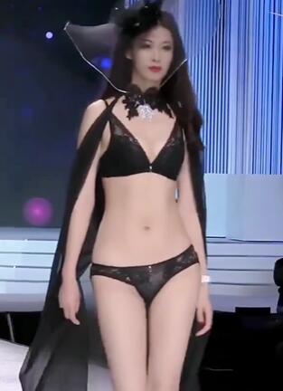 快手模特内衣T台走秀92