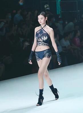 国际潮流文化周时尚内衣秀79