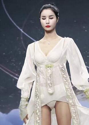 国际潮流文化周时尚内衣秀63