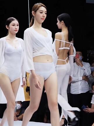 国际潮流文化周时尚内衣秀70