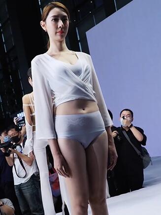 国际潮流文化周时尚内衣秀72