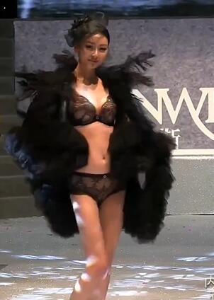 国际潮流文化周时尚内衣秀41