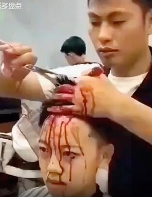 搞笑视频:盘点那些理发翻车现场,看一次笑一次