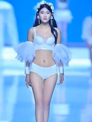 模特秀 时尚走秀泳装秀40