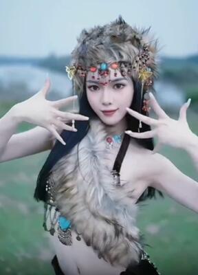 小姐姐「佳音」跳吉特巴摆摆舞,网友:妖娆妩媚