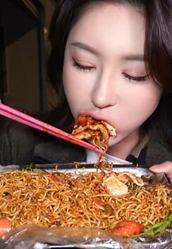 夜宵的最佳选择~又是酣畅淋漓的一顿