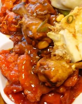 全国盒饭看东北,16 元 60 道菜 24 小时营业