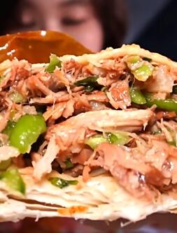 一个人深夜12点在杭州街头,花64元酣畅淋漓的大吃一顿