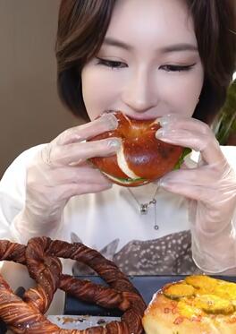 第一次吃到这么大的可颂,面包颜值都好高