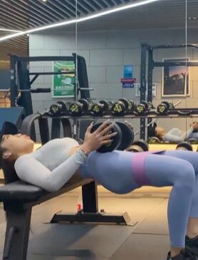 哑铃虐臀合集|新手必看