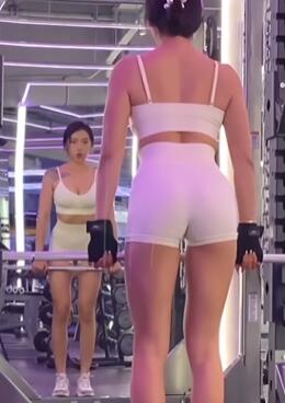 欧美型翘臀训练|蜜桃臀女神的秘密