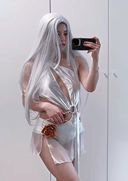 健身up季莹莹泳装-第一次戴假发 真心求教