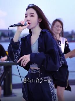 网红小姐姐戴羽彤cover江南 比JJ唱的还好听