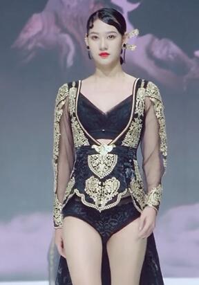 模特时尚秀 时尚穿搭8