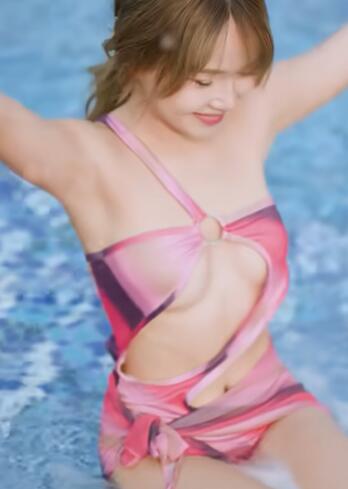 比基尼模特 Smile _Looking for Someone