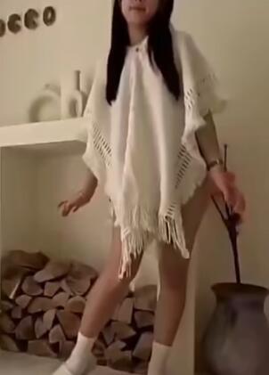 粥粥试衣模特 看这衣服怎么样